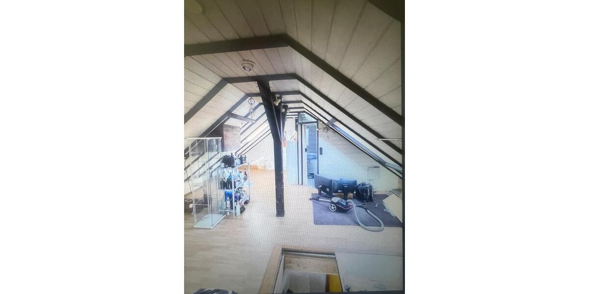 Dachgeschoßwohnung Langen (Hessen) - 4 Zimmer, 97 m&sup2;, 900&euro; | Angebot:25792490