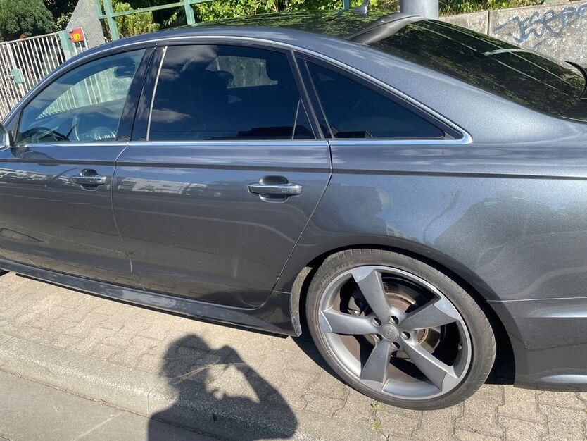 Audi A6 220.000 km 15.499 € Frankfurt am Main 60599