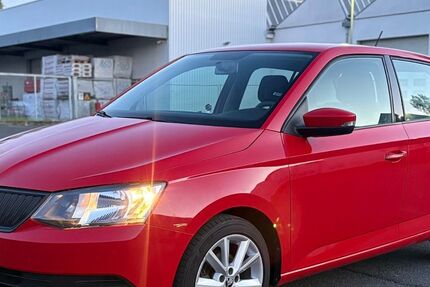 Skoda Fabia 101.000 km 7.890 &euro; Frankfurt 60386