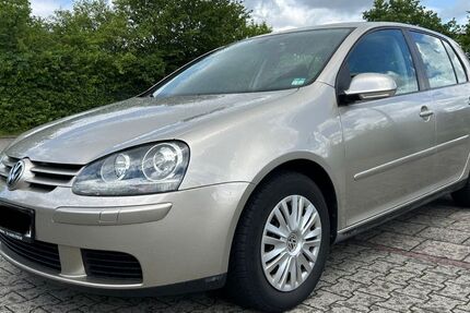 VW Golf 142.200 km 4.000 &euro; Neu-Anspach 61267
