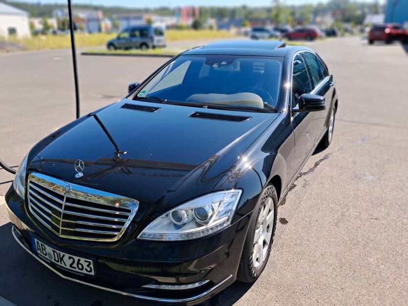 Mercedes-Benz S 350 255.480 km 9.900 € Kahl 63796