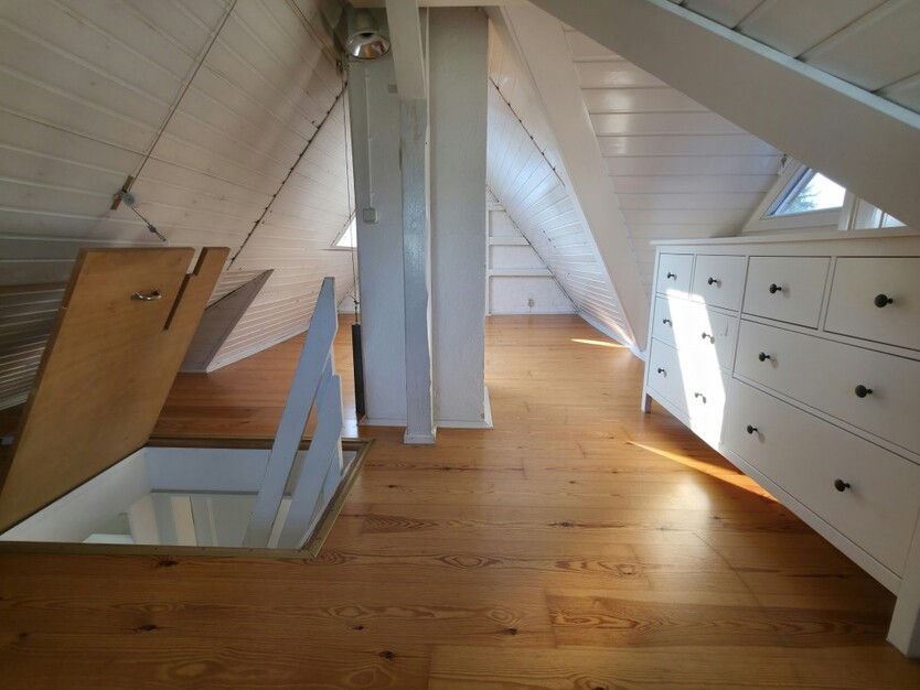 *Für die kleine Familie! Idyllisches Einfamilienhaus mit Atelier in begehrter Wohnlage von Hanau* 5 zimmer