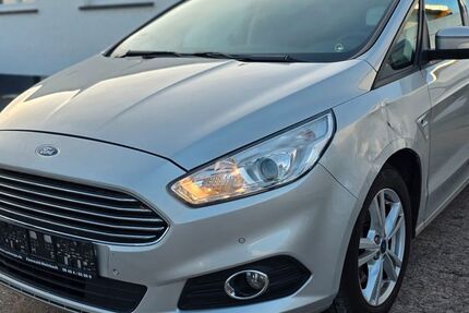 Ford S-Max 193.000 km 7.999 &euro; Hainburg 63512