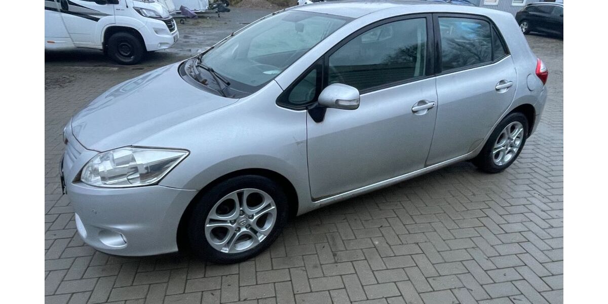 Toyota Auris 89.990 km 4.999 &euro; Mömbris 63776