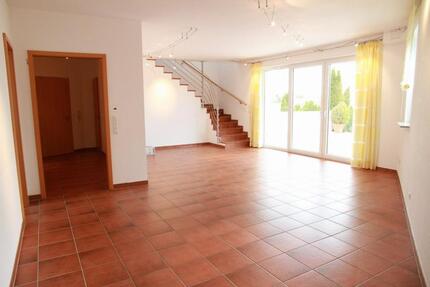 Wohnen und Arbeiten - Maisonette-Wohnung inkl. Büro zimmer