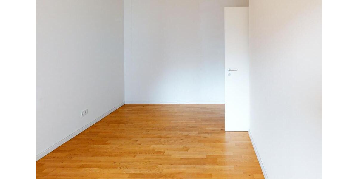 Erdgeschoßwohnung Frankfurt am Main Sachsenhausen - 2 Zimmer, 85 m&sup2;, 1.495&euro; | Angebot:26235187