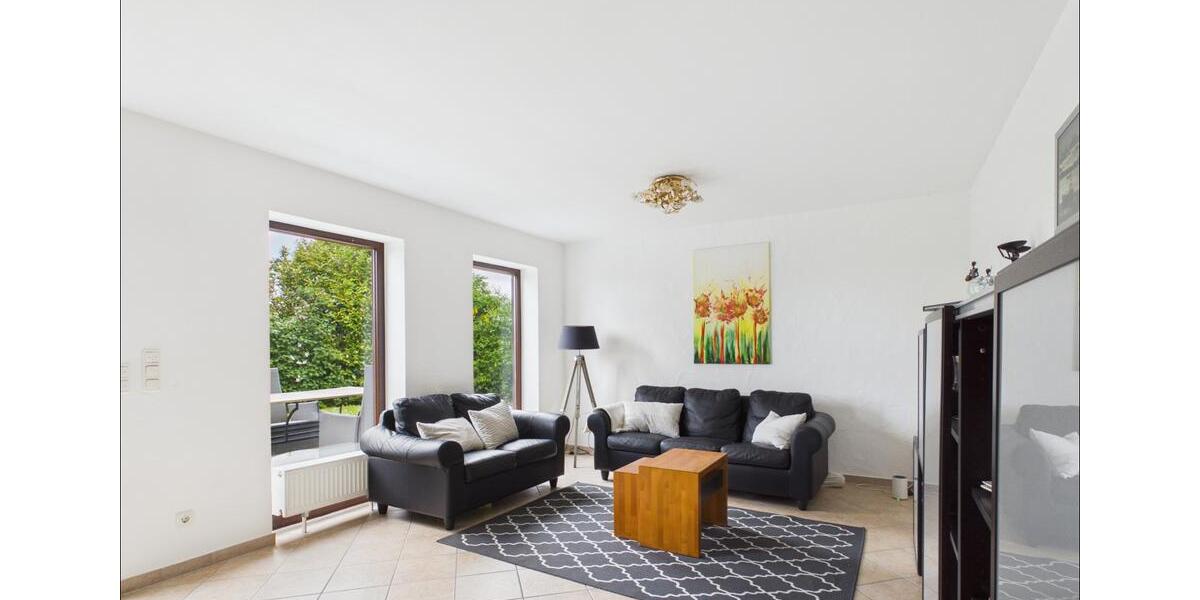 Einfamilienhaus Mömbris - 8 Zimmer, 350 m&sup2;, 2.700&euro; | Angebot:26367496