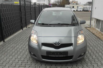 Toyota Yaris 122.000 km 4.300 € Frankfurt am Main 60386