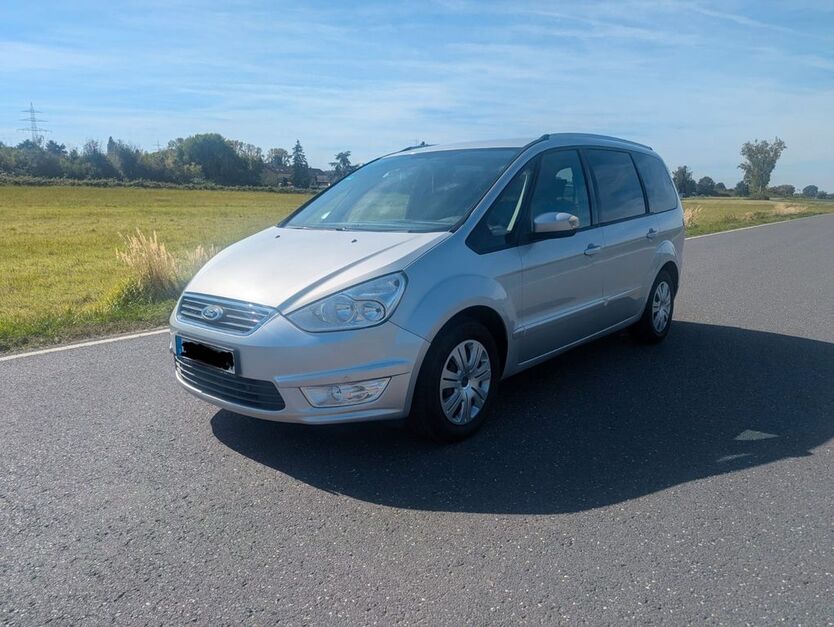 Ford Galaxy 305.000 km 8.000 € Frankfurt 60596