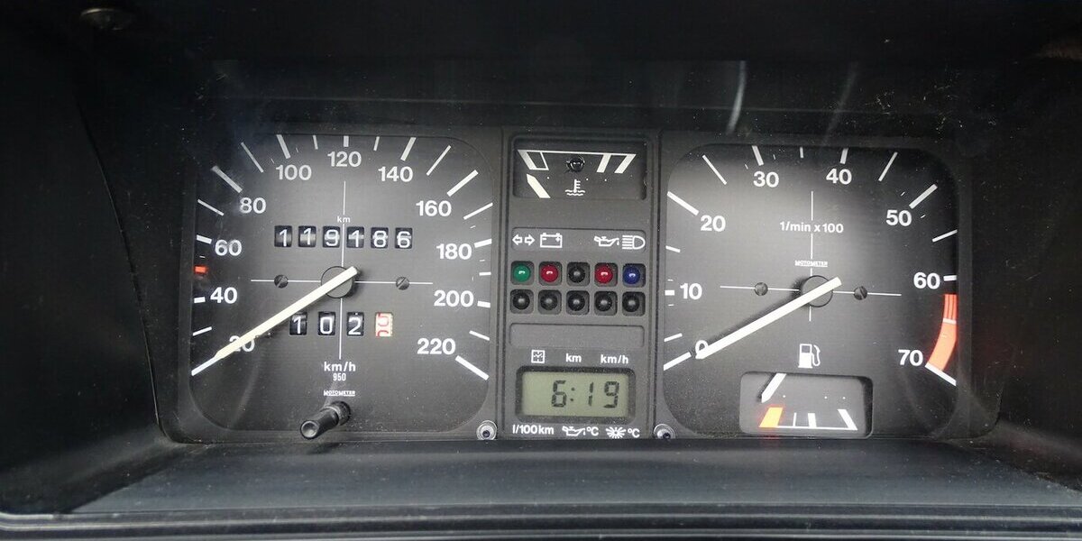 VW Golf 1 Cabrio sehr guter Zustand 119.300 km 12.990 &euro; Rodgau 63110