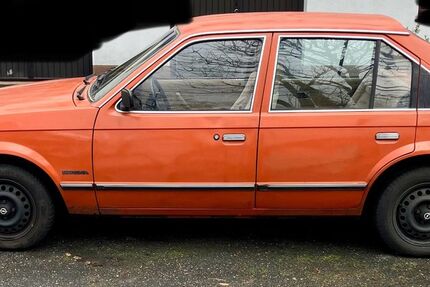 Opel Kadett 103.000 km 1.100 &euro; Frankfurt am Main 60596