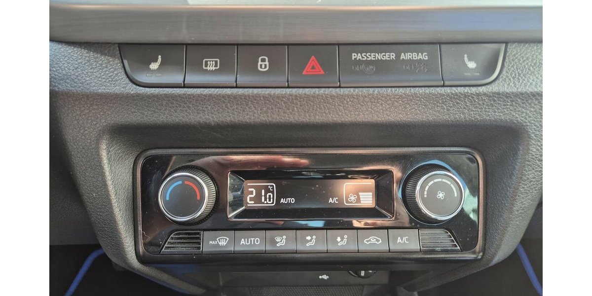 Skoda Fabia Ambition, Klima, Kamera, Carplay, Navi 41.400 km 14.890 &euro; Rodgau 63110