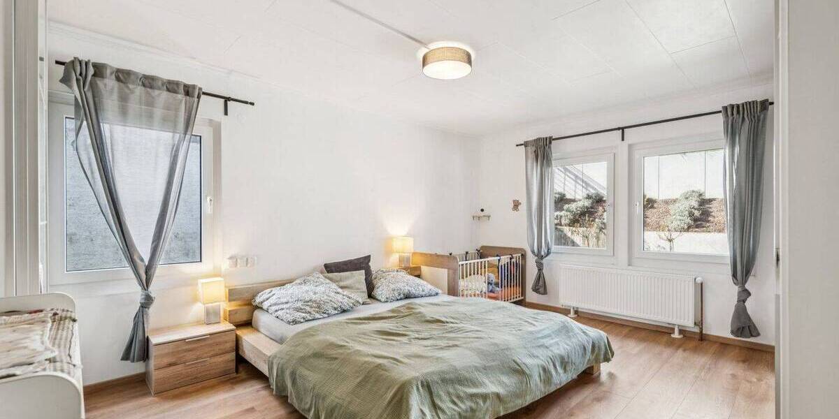 Einfamilienhaus Eppstein Vockenhausen - 8 Zimmer, 250 m&sup2;, 749.000&euro; | Angebot:26094118
