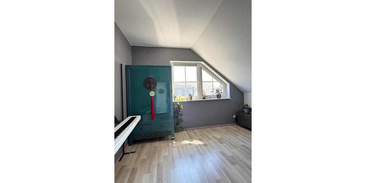 Dachgeschoßwohnung Münster (Hessen) - 3 Zimmer, 81 m&sup2;, 1.000&euro; | Angebot:26272083