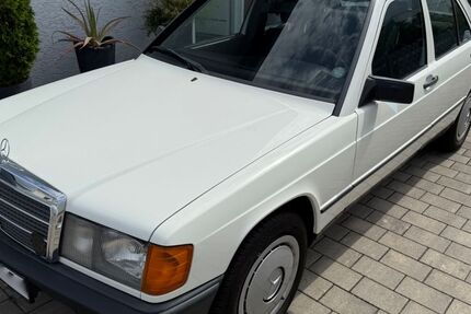 Mercedes-Benz 190 165.000 km 7.450 € Hofheim 65719