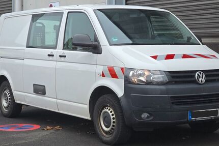 VW T5 Transporter 177.777 km 14.777 € Frankfurt a.M. 60316