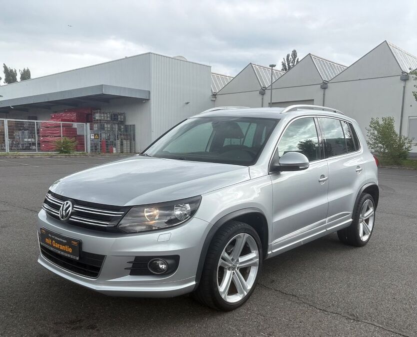 VW Tiguan 99.000 km 11.590 € Frankfurt 60386
