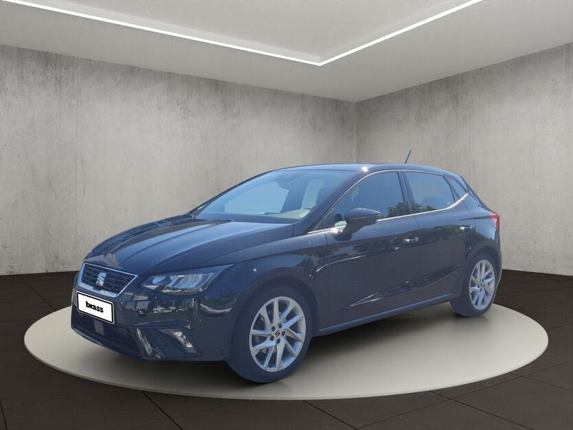 Seat Ibiza 2.999 km 24.980 € Offenbach 63075
