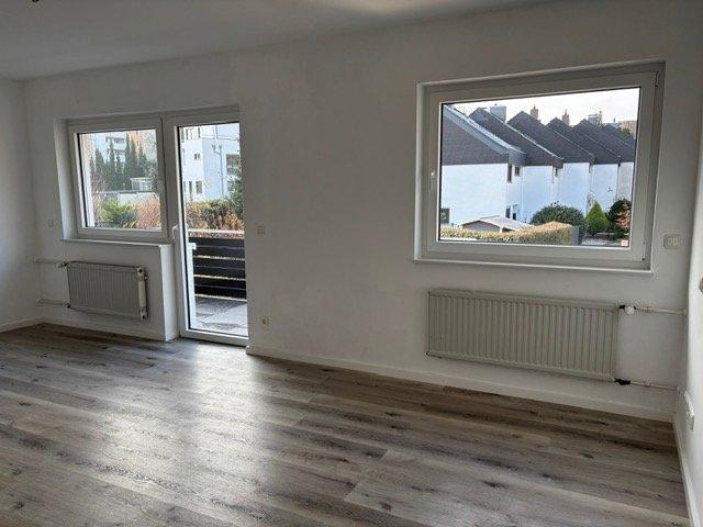 Reihenhaus Frankfurt am Main Bonames - 4.5 Zimmer, 138 m&sup2;, 2.000&euro; | Angebot:26048024