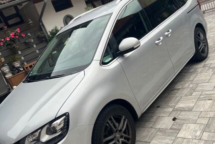 VW Sharan 74.978 km 25.550 € Alzenau 63755
