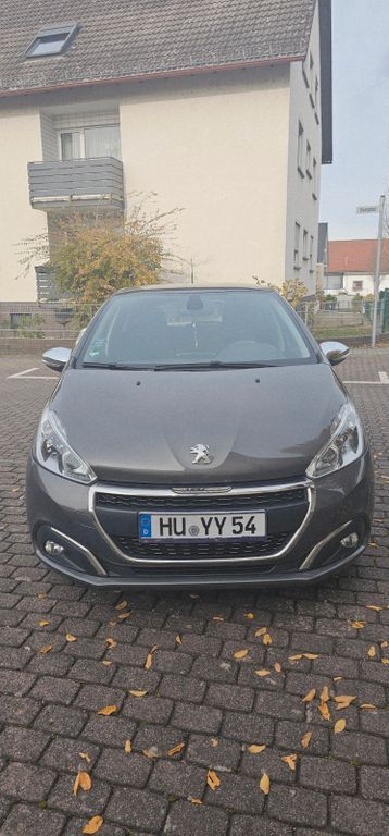 Peugeot 208 61.800 km 9.999 € Hanau 63456