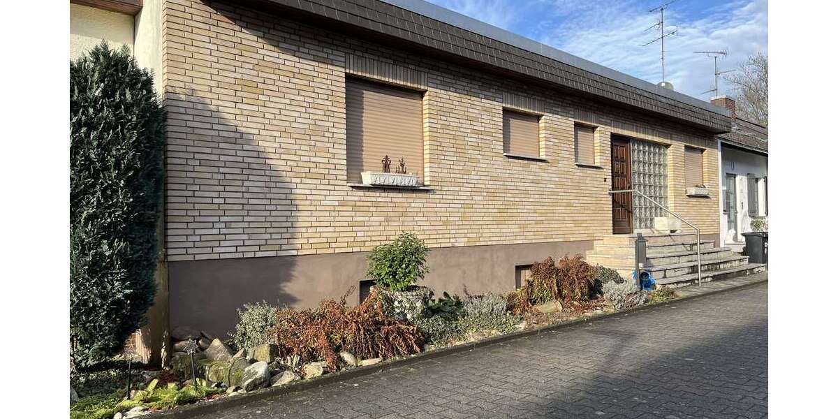 Einfamilienhaus Offenbach am Main Bieber - 3 Zimmer, 140 m&sup2;, 330.000&euro; | Angebot:25472556