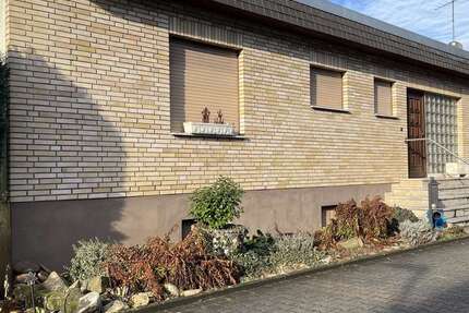 Haus Offenbach am Main Bieber - 3 Zimmer, 140 m&sup2;, 330.000&euro; | Angebot:25472556