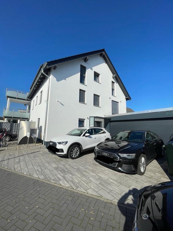 Moderne Neubau-Wohnung mit herrlichem Ausblick in Schaafheim