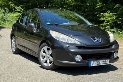 Peugeot 207 135.000 km 2.900 &euro; Frankfurt am Main 60439