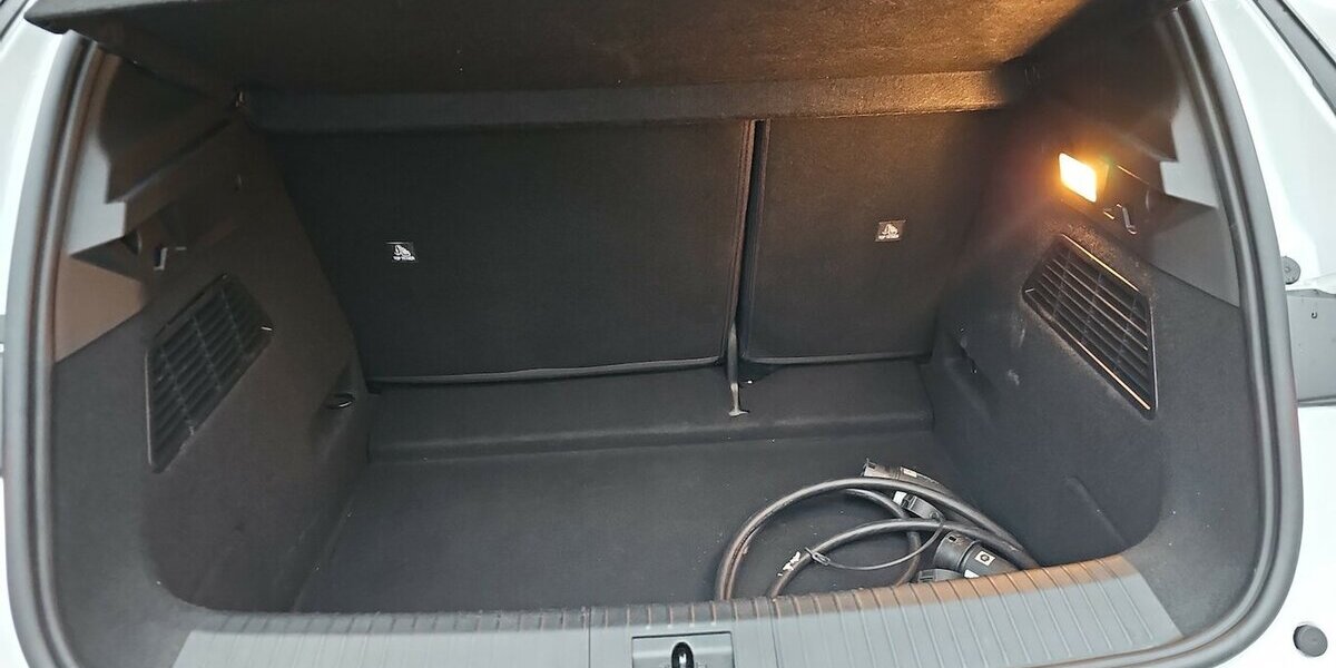 Renault Megane E-Tech Electric Equilibr+ 16300 .- Netto 21.313 km 19.397 &euro; Schwalbach/Taunus 65824