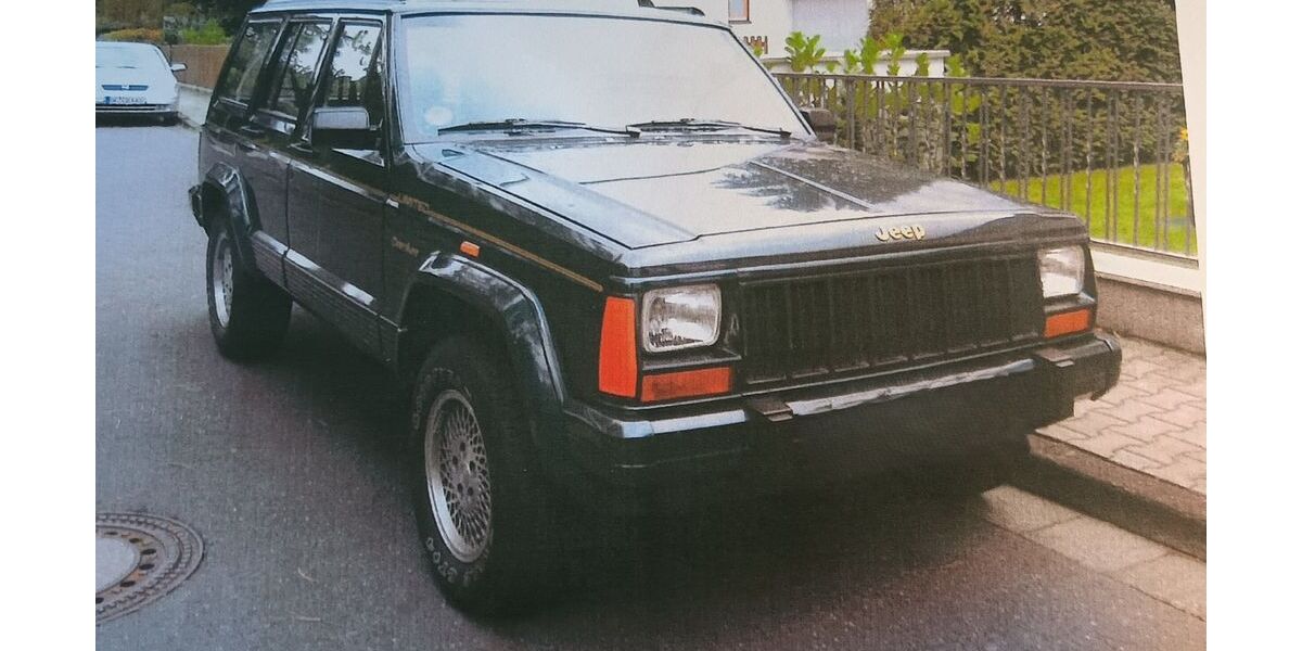 Jeep Cherokee 126.000 km 15.000 &euro; Frankfurt am Main 60325