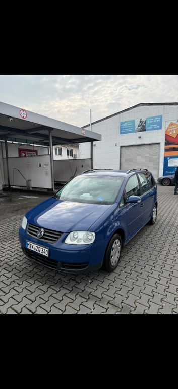 VW Touran 335.000 km 2.300 € Frankfurt am Main 60486