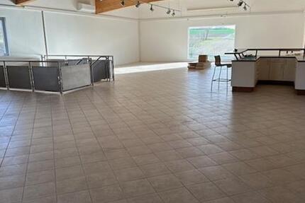 *Gewerbeanwesen in Kilianstädten - flexibel aufteilbar - Büro - Ausstellung - Lager* zimmer