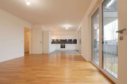 Wohnung Frankfurt Europaviertel - 4 Zimmer, 95 m&sup2;, 1.750&euro; | Angebot:27126031