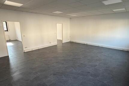 Gewerbeobjekt Dietzenbach - 15&euro; | Angebot:26324235