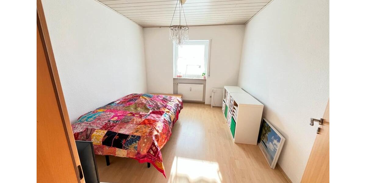 Bungalow Niddatal - 9 Zimmer, 292 m&sup2;, 649.000&euro; | Angebot:27242860