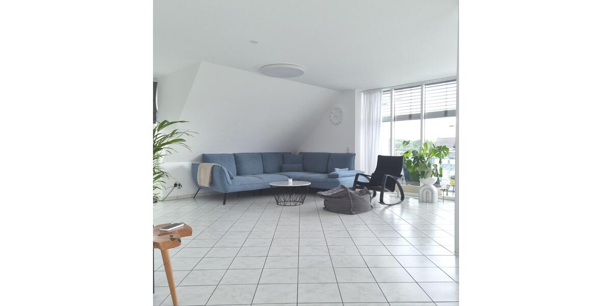 Dachgeschoßwohnung Kleinostheim - 5.5 Zimmer, 240 m&sup2;, 1.700&euro; | Angebot:26660338