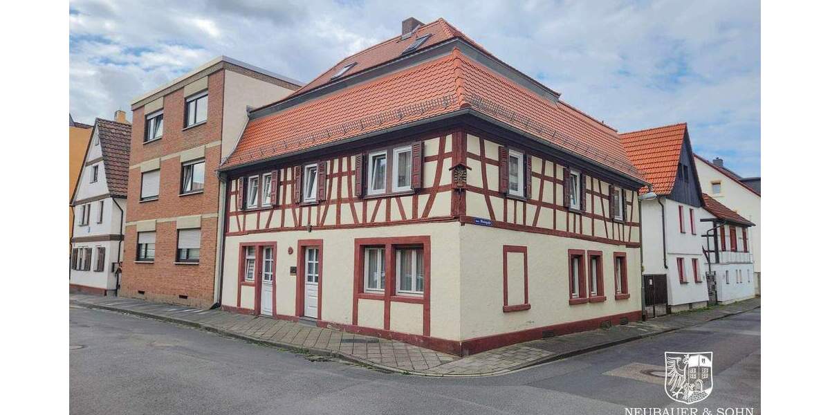 Raumwunder - saniert, charmant, historisches Fachwerkhaus 8 zimmer