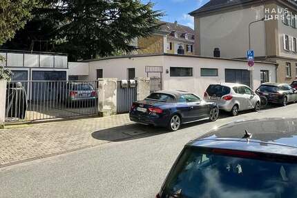 Haus zum Kaufen in Frankfurt am Main 995.000 € 150 m² 8 zimmer
