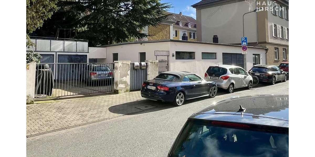 Haus zum Kaufen in Frankfurt am Main 995.000 € 150 m² 8 zimmer