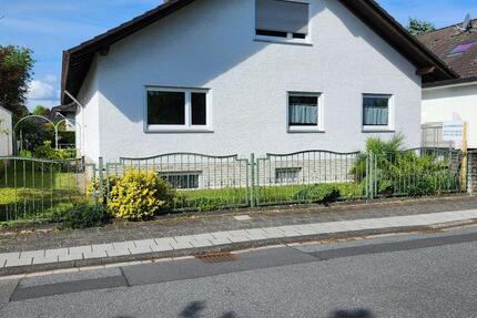 Haus Heusenstamm - 10 Zimmer, 200 m&sup2;, 735.000&euro; | Angebot:26648988