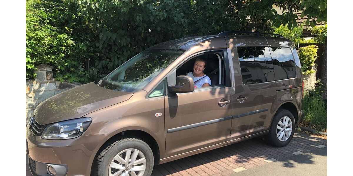 VW Caddy 118.555 km 9.990 &euro; Bad Vilbel 61118