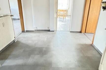 Top Lage! 3-Zimmer-Wohnung in Hergershausen - Direkt am Bahnhof 3.5 zimmer