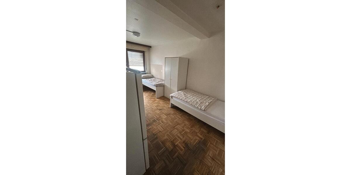 Etagenwohnung Frankfurt am Main Sossenheim - 4 Zimmer, 30 m&sup2;, 750&euro; | Angebot:26099756