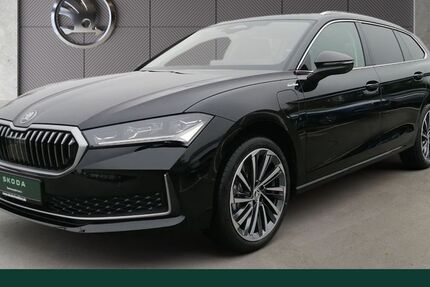 Skoda Superb 4.500 km 43.980 € Frankfurt 60435