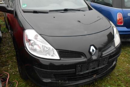 Renault Clio 299.999 km 989 € Wöllstadt 61206