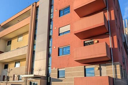 Coloneo: Hochwertige 2,5-Zi-Penthouse-Wohnung mit Dachterrasse 2.5 zimmer