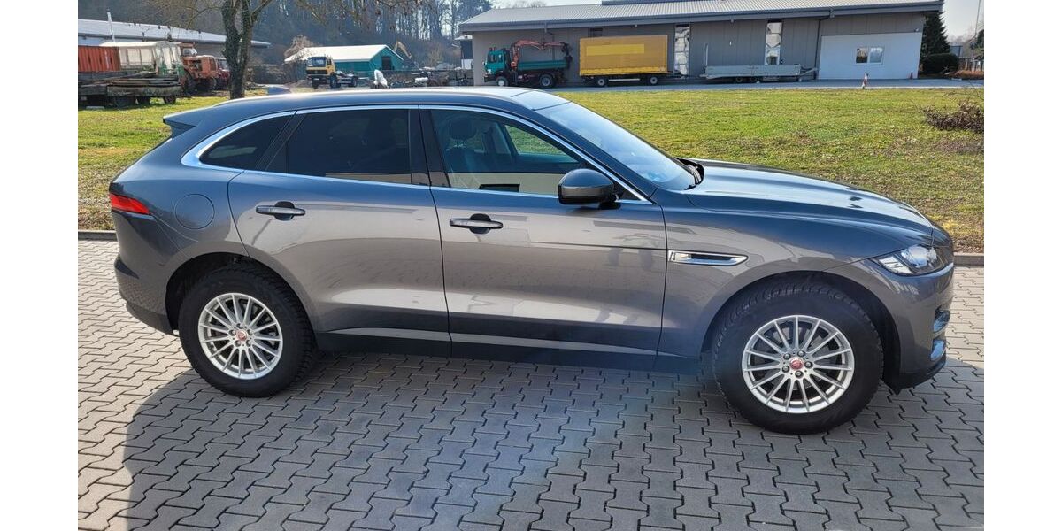 Jaguar F-Pace 145.800 km 16.150 &euro; Bad Vilbel 61118