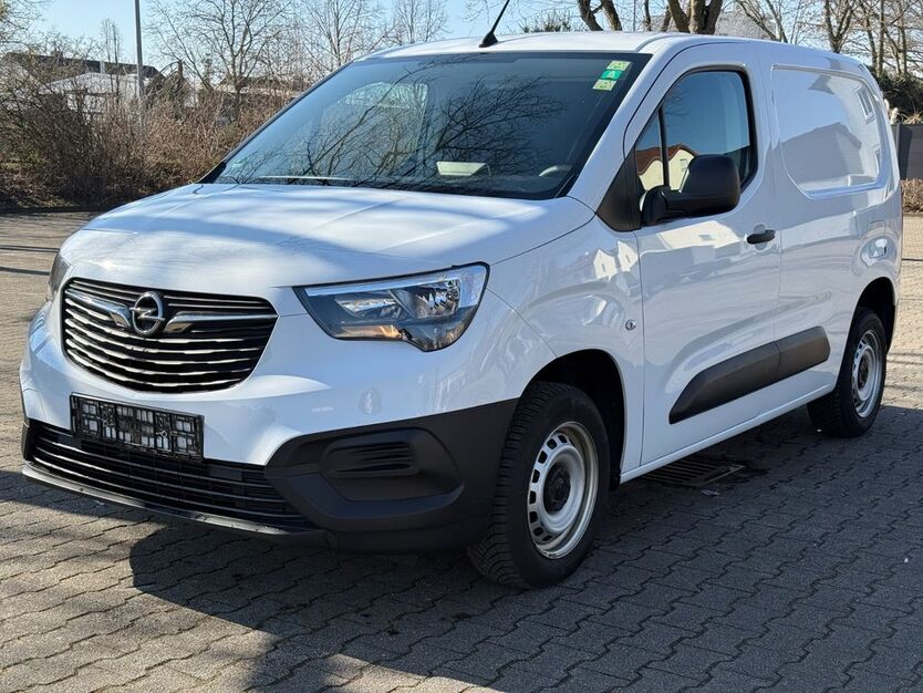 Opel Combo 147.000 km 10.880 € Rüsselsheim 65428