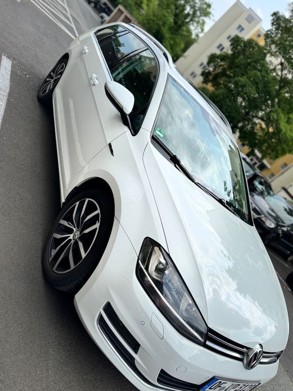 VW Golf 189.000 km 13.700 € Offenbach am Main 63071
